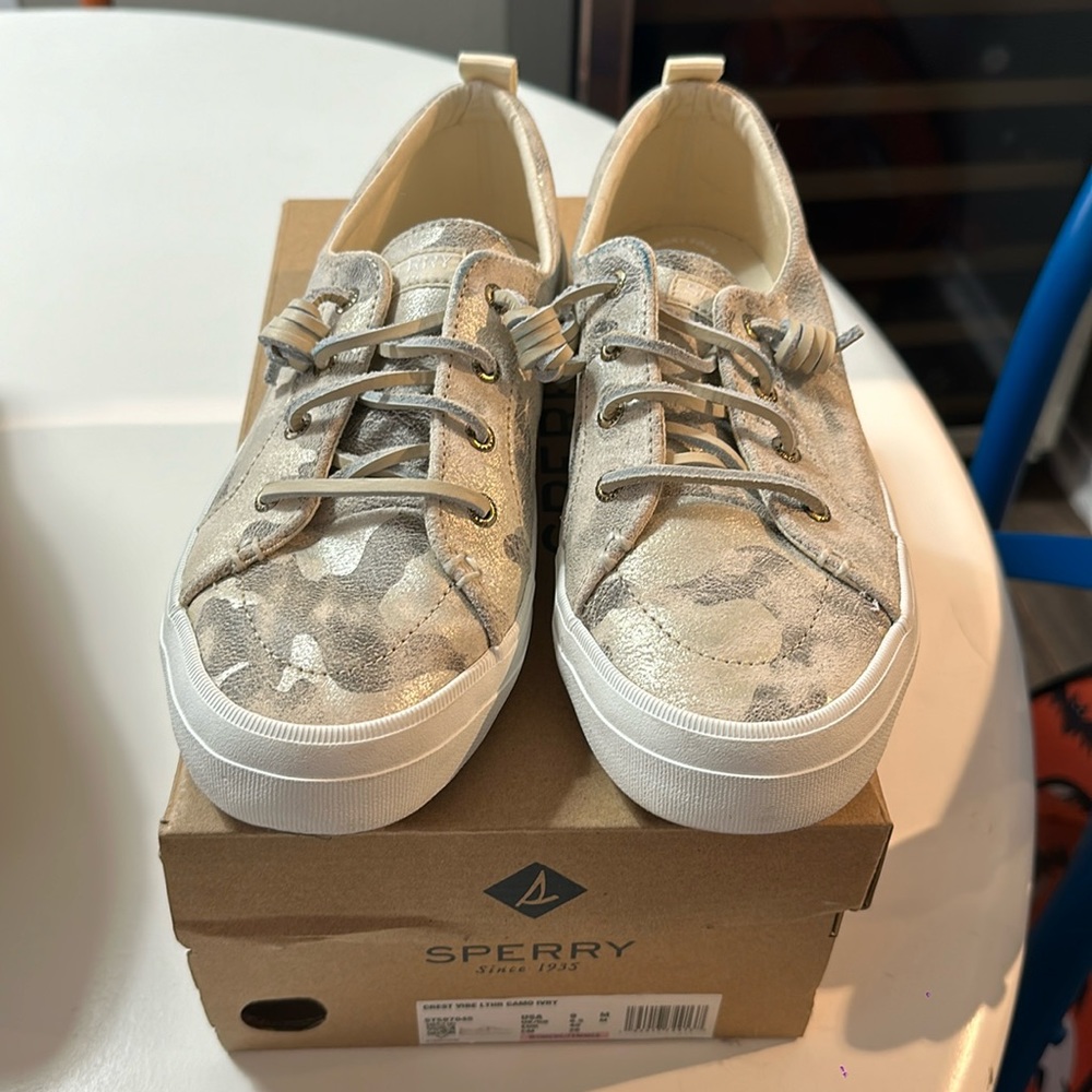 Sperry Crest Crest Vibe Leather Camo Ivory Shoe Sneaker Size 9